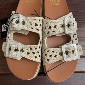 Modern NYC Women's Crochet Buckle Sandals - Tan